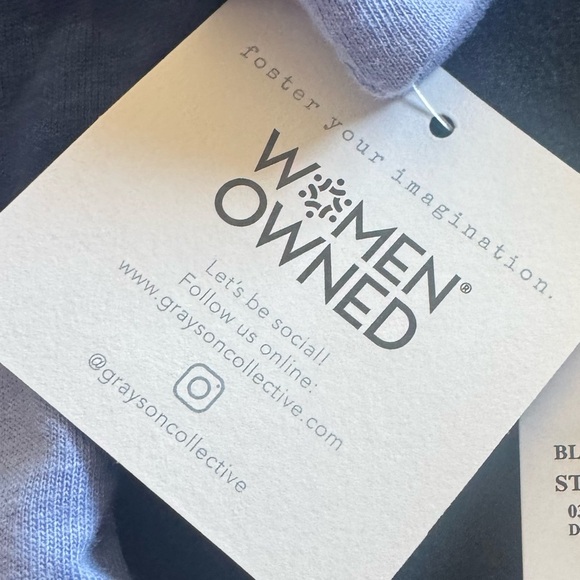 GRAYSON mini Blue Striped Kids T-Shirt w LA& Teddy Bear Design! Cute comfy &cool - Picture 6 of 6